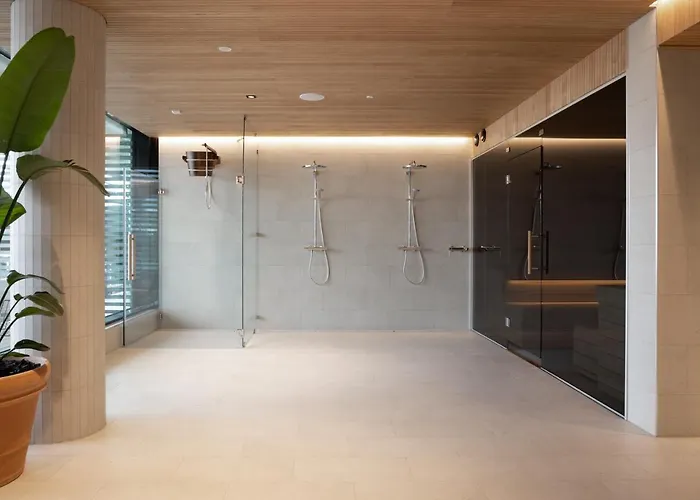 Noli Malmi Отель 4*